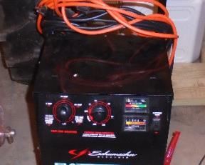 SCHUMACHER BATTERY CHARGER