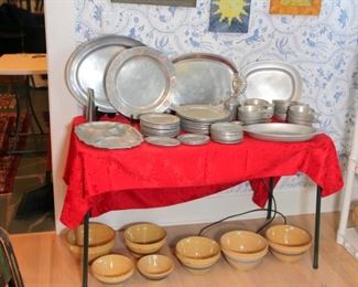 Wilton Armetele, Yelloware Bowls