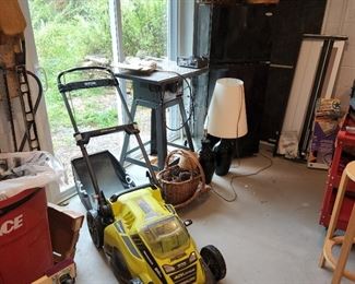 Ryobi battery powered, self-propelled mower. NEEDS A BATTERY
