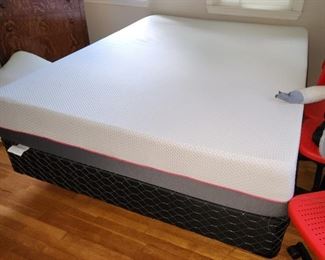 main floor bedroom, mattress like new