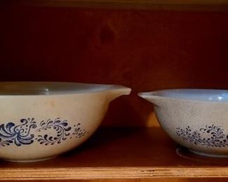 Vintage Pyrex "Homestead Speckled Tan"