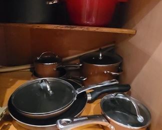 Farberware cooking pots