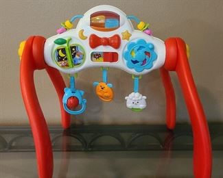 Win Fun Grow With Me Melody Gym