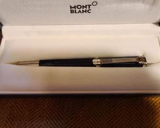 Mont Blanc writing pen