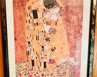 KLIMT
"The Kiss -- Le Baiser"