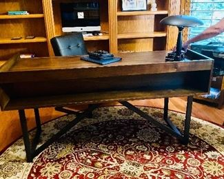 Contemporary office desk ~
Starmore collection