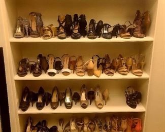 Women's shoes ~ most barely worn
Size 7.5 to 8
Brands include: Just Fab, Carlos Santana, Circus Sam Edelman, Michael Antonio and so many more!!