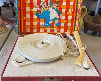 Raggedy Ann and Andy Record Player