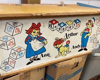 Raggedy Ann, Andy and Arthur Toy Box