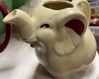 Shawnee Elephant Creamer