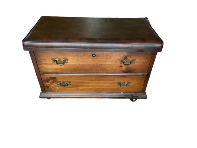 $100 - Liquor Cabinet Cabinet w leather hinge top on coasters MF95-12                                                              Description : A great way to save space. Used as both additional seating and a liquor cabinet.

Dimensions : 29 x 15 x 20H

Condition : Good Condition


Local pickup  : McLean VA.  Contact us for shipper suggestions.