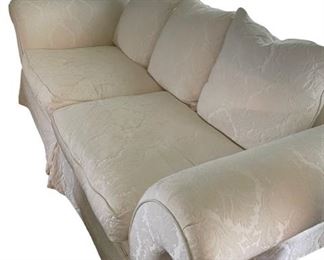 $150 - White Casual Elegance by Alexvale Damask Three Seater Couch MF95-29                                                         Casual Elegance by Alexvale, damask fabric white on white with pleated bottom. Comes with toss pillows as shown in photos.

Local Pick up Vienna VA.  Contact us for shipper suggestions.