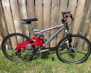 Schwinn S40 Suspension Bike $150