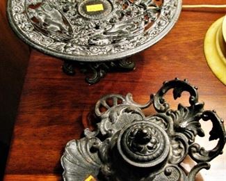 Cast Iron Pedestal Dish - Ink Well