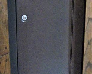 Gun Safe with Keys