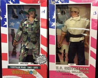 US SERVICEMEN DOLLS PAIR