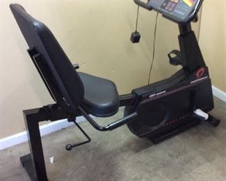 DIAMONDBACK HRT1000 EXERCISE MACHINE