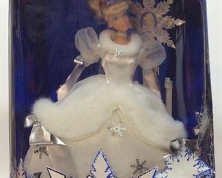 1996 WALT DISNEY CINDERELLA BARBIE DOLL