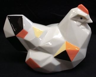 LLADRO HEN PORCELAIN FIGURINE