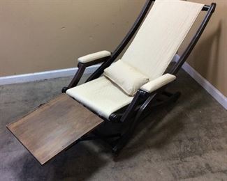 VTG. ADJUSTABLE WOOD LOUNGER ON WHEELS