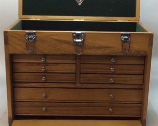 WINDSOR DESIGN 8 DRAWER LOCK UP TOOL WITH KEY