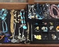 LARGE COSTUME JEWELRY GROUP, NECKLACES, BRACELETS, EARRINGS