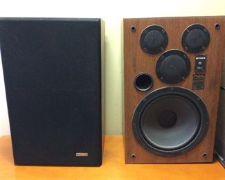VTG. FISHER D-12 HOUSE SPEAKERS