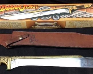 INDIAN JONES KHYBAR BOWIE KNIFE UC501 w LEATHER SHEATH AND ORIGINAL BOX