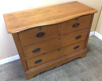 VTG. 4 DRAWER CHEST OF DRAWERS