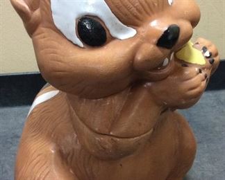DEFOREST SQUIRREL COOKIE JAR SMALL CHIP ON TAIL
