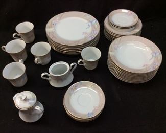 41 PIECE MIKASA FINE CHINA SET, CHARISMA BEIGE