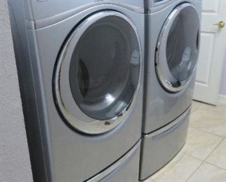 Whirlpool Duet washer and dryer with pedestals
