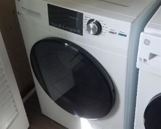 GE dryer - Euro size. 24" Nearly new. 