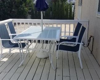Outdoor dining set 