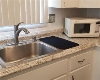 Kohler sink & faucet