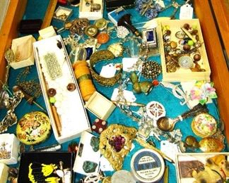vintage jewelry