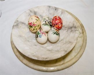 Painted Eggs & Marble Accents