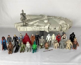 MACA218 Original Vintage 1979 Millennium Falcon Action Figurines