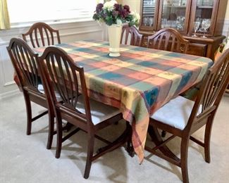 MACA304 Mahogany Dining Table With 6 Chairs