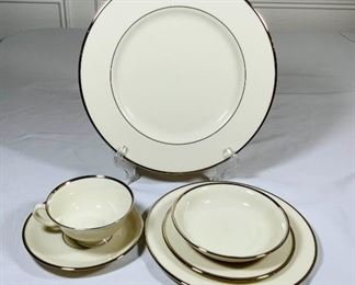 MACA308 Lenox Presidential Montclair China Set