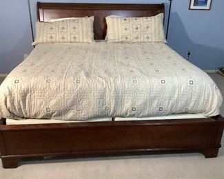 MACA601 Wooden King Bed Frame with lightly used Casper Mattress