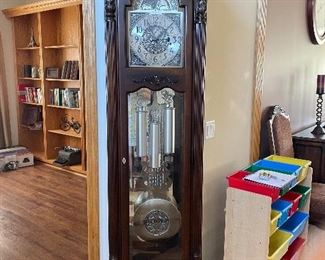 Howard Miller Grayland 611-244 Limited Edition Grandfather clock, less than 5 years old(retail $4300), 7'H x 20"W x 12"D, was $1900, NOW $1599