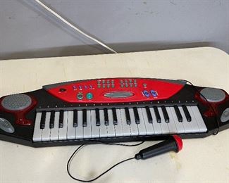Electronic Keyboard w/microphone, was $15, NOW $10