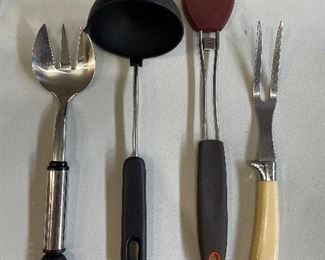 2 serving forks, ladle, basting brush, was $7, NOW $5