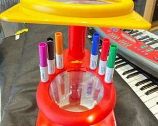 Magnifying drawing disc set,  was$8, NOW $5