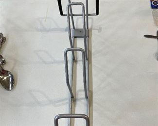 Hanger,  was $6, NOW $4