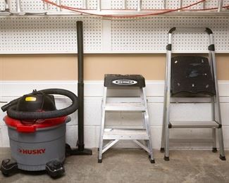 Husky 9 Gallon 3.5 php Shop Vac Vacuum & Werner Step Ladders