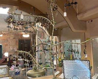 NoMonet beautiful earings