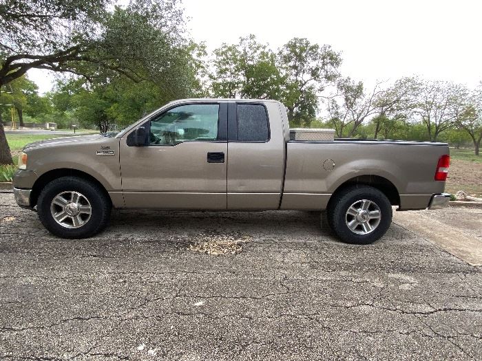 2005 F150 XLT $5,500  Will be available to view and test drive on Saturday Sept 3.  Mileage 142125 New Tires Mechanically Sound No Issues Was a work truck so interior does need some work