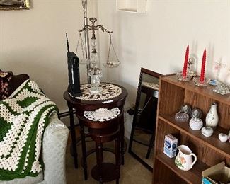 Set of 3 nesting tables